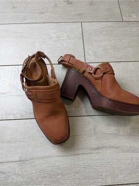 Born Leather Slingback Clog Mules Women’s 9M Cognac Brown Platform Heels Comfort